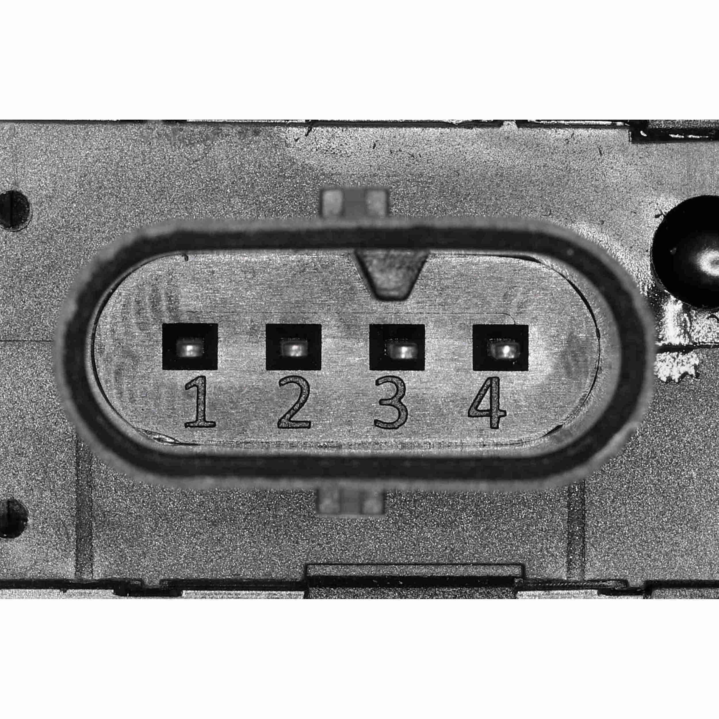 370-V10-68-0007 - Image 4