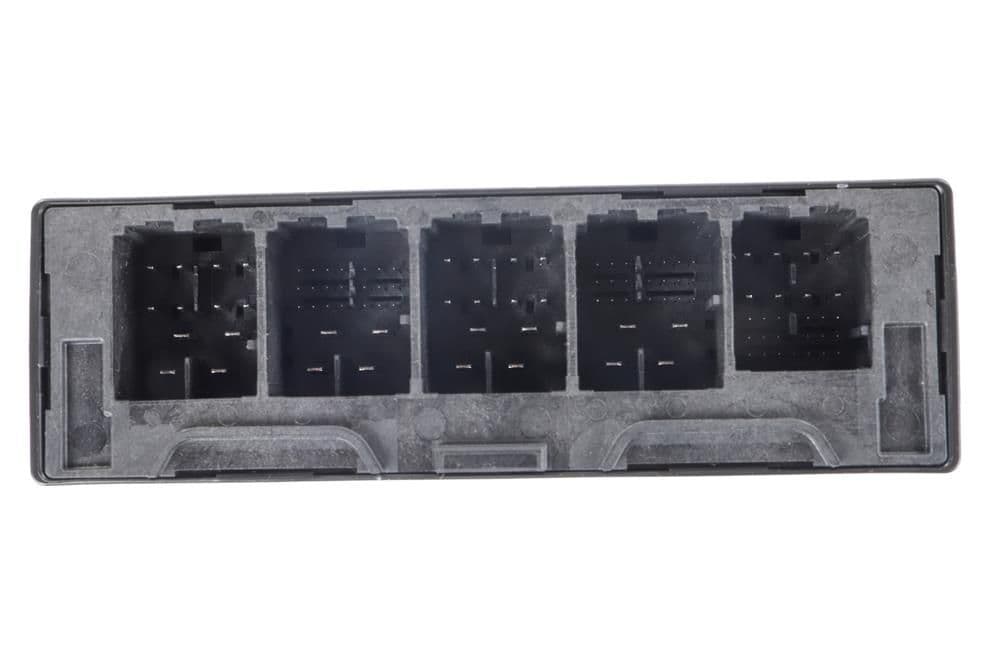 4-13549503 - Image 1