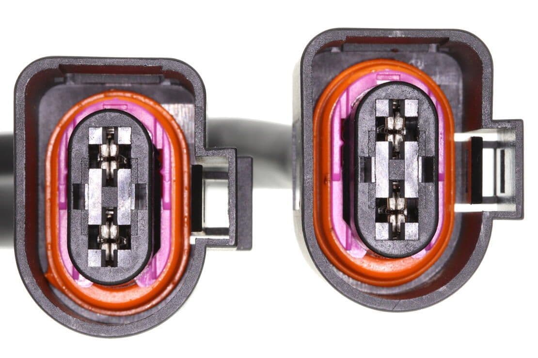 370-V10-79-0027 - Image 2