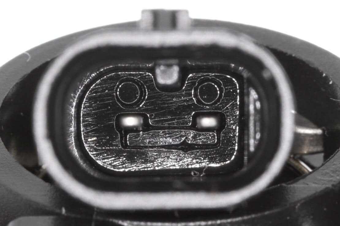 370-V20-99-0175 - Image 2