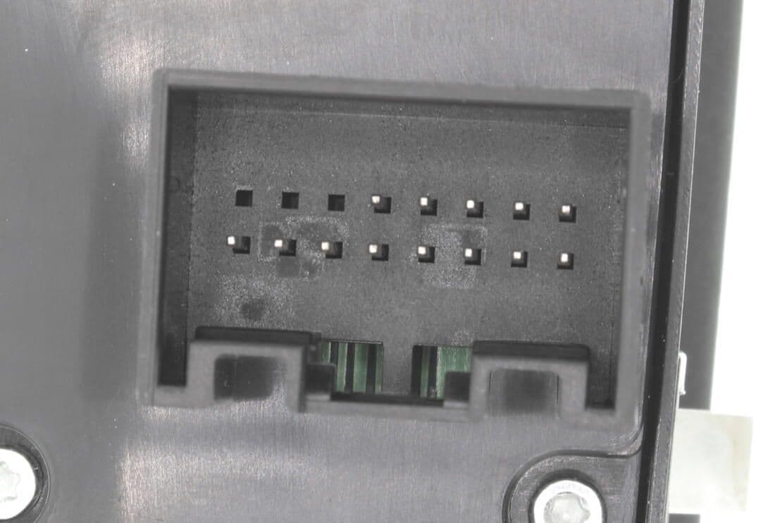 370-V45-73-0006 - Image 3