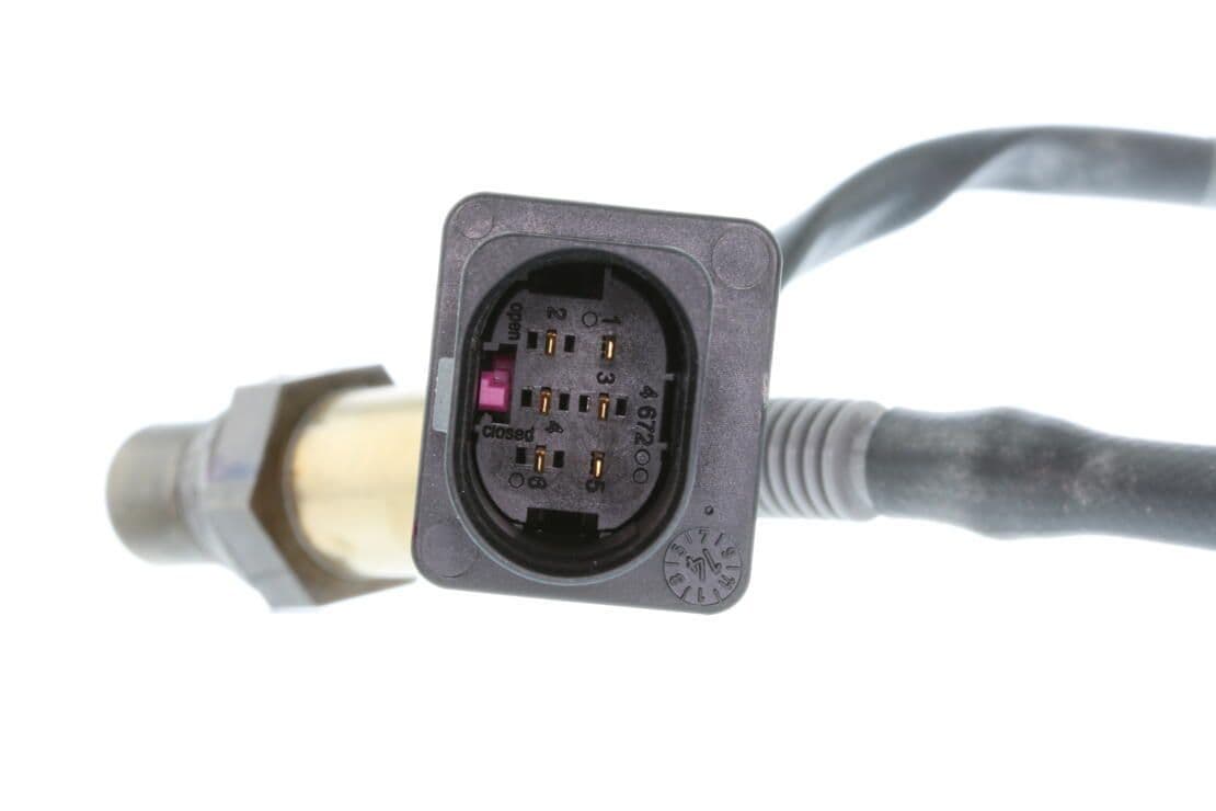 370-V52-76-0015 - Image 2