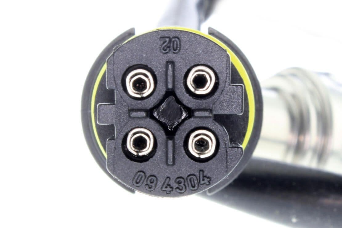 370-V20-76-0026 - Image 2