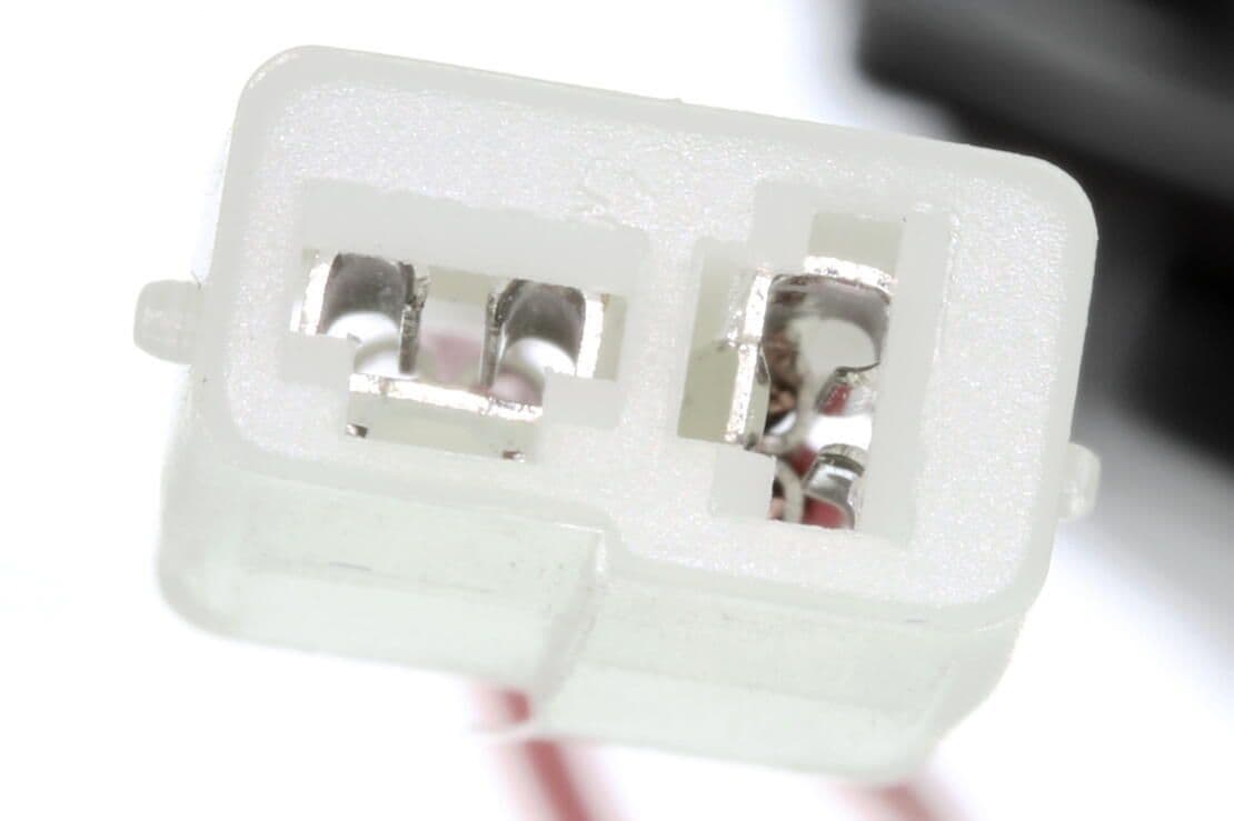 370-V10-84-0097 - Image 2