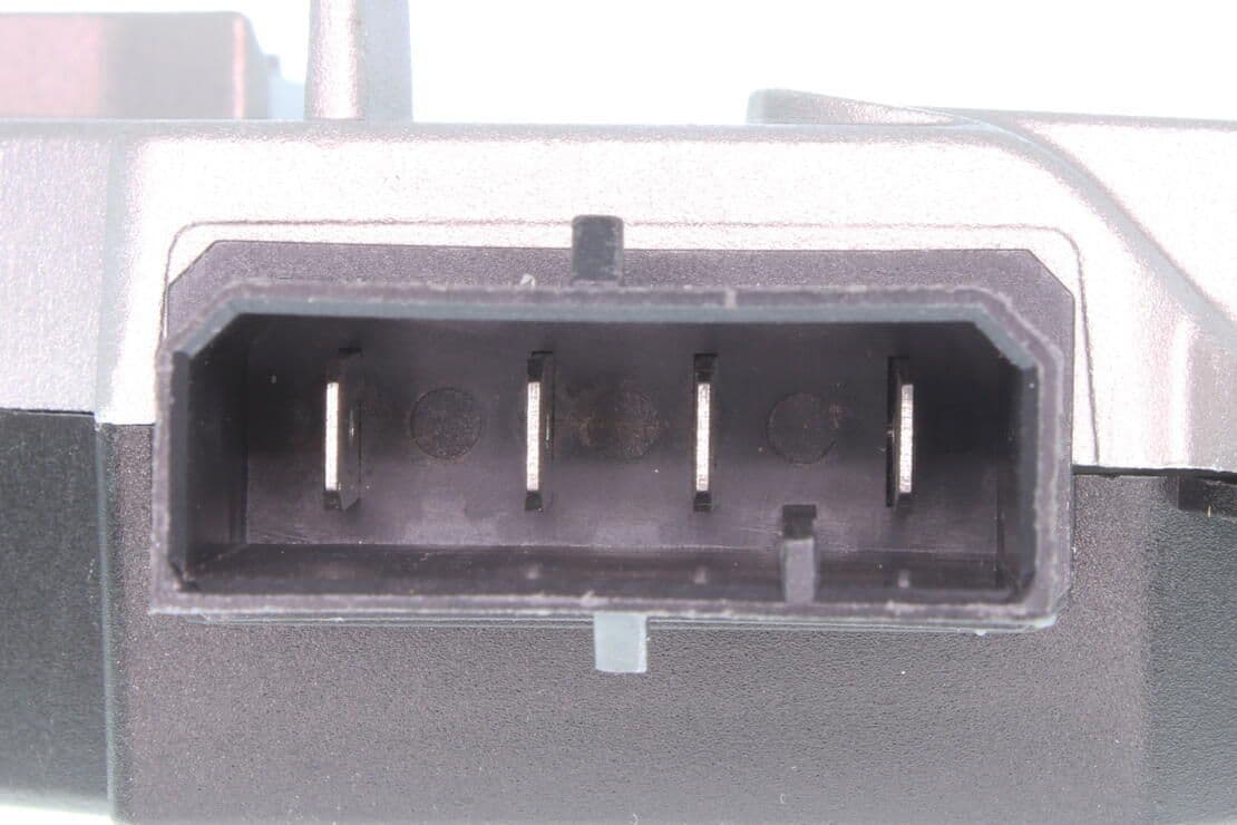 370-V40-79-0002-1 - Image 4