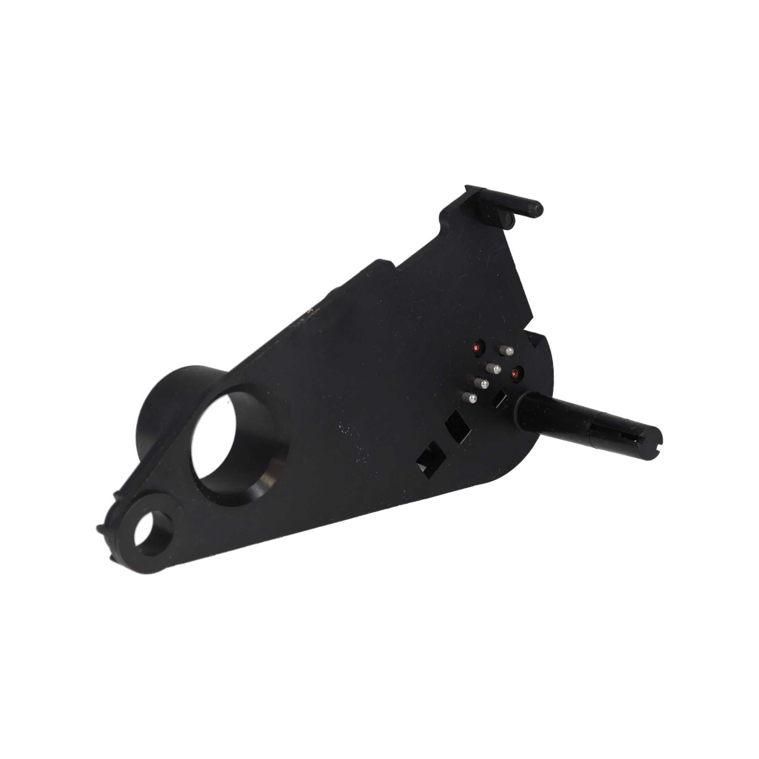 710-67-0233 - Image 3