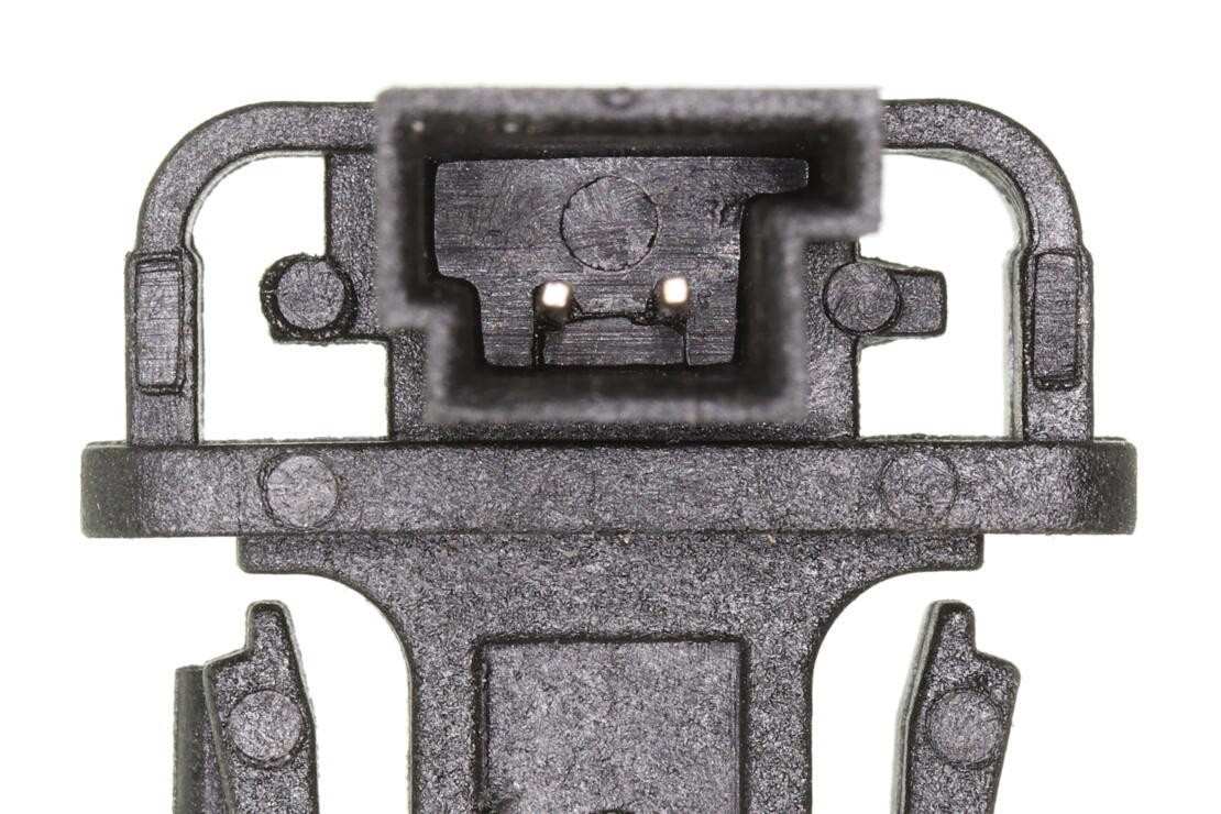 370-V20-72-0103 - Image 4