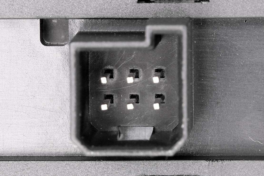 370-V40-73-0086 - Image 3